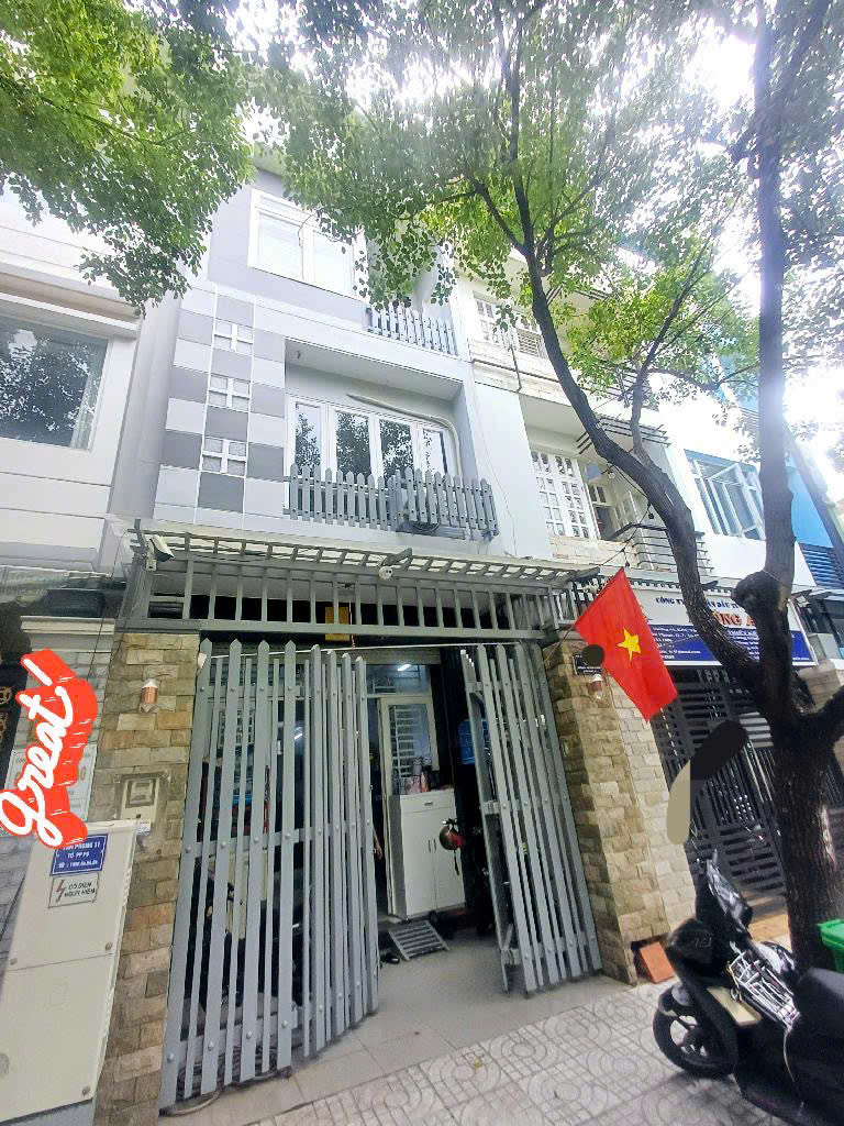 Bán nhà vị trí cực đẹp đường 44 Quận 7 với 76m2