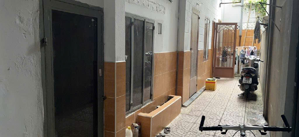 BÁN NHÀ HUỲNH TẤN PHÁT GẦN NHÀ SÁCH NGUYỄN VĂN CỪ QUẬN 7